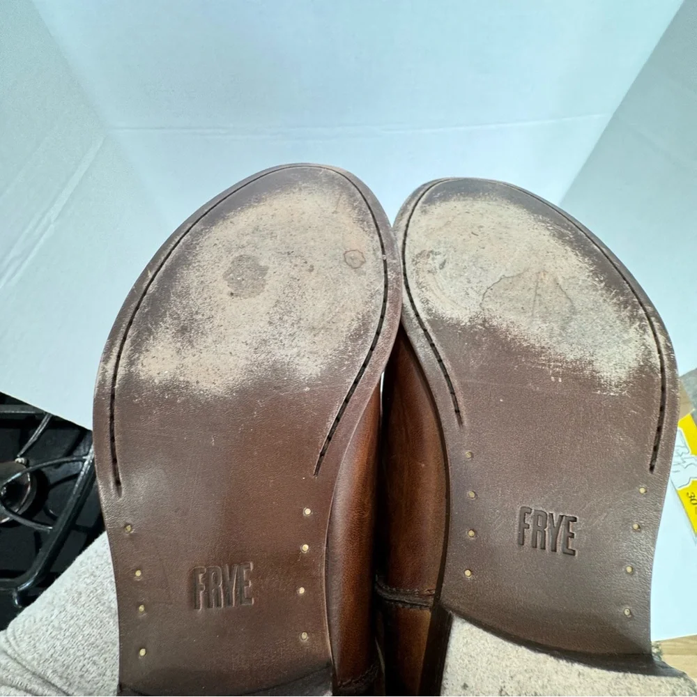 FRYE size 11 Melissa leather riding boots in sturdy leather small ankle buckle - Picture 13 of 16